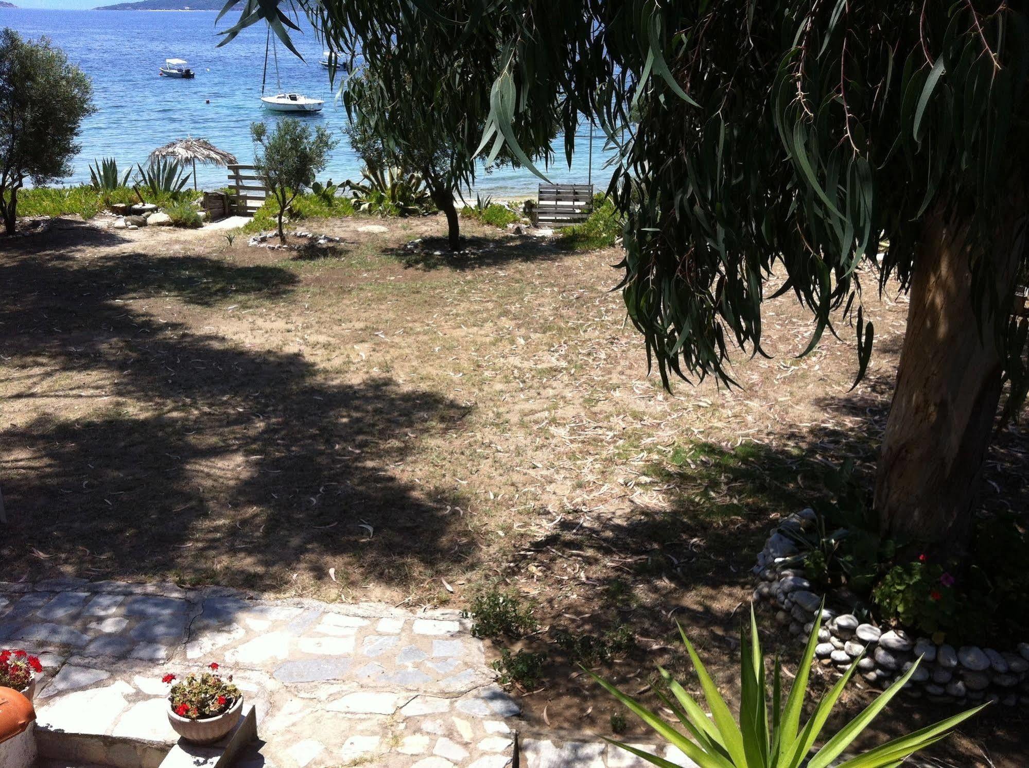 Villa Agrelia House à Ouranoupoli Extérieur photo